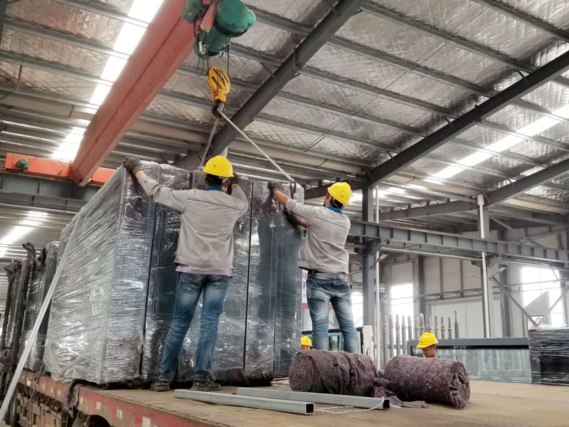 河南洛陽(yáng)公交候車亭發(fā)貨案例